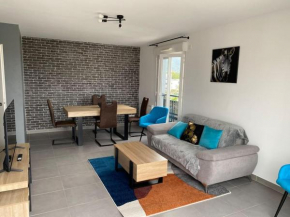 Logement Standing avec parking privé - proche CERN, Genève, ONU Saint-Genis-Pouilly